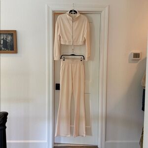 Elegant Women's Cream Lounge Set